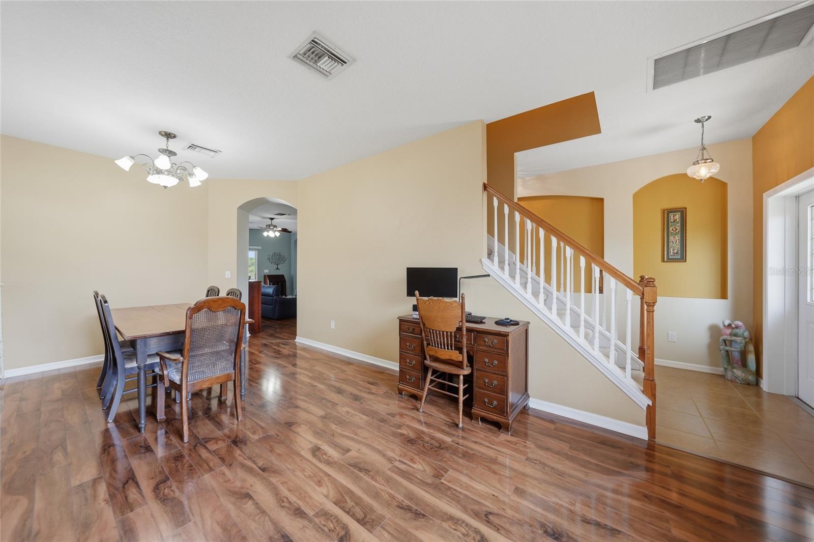 VENTURA VILLAGE - Residential