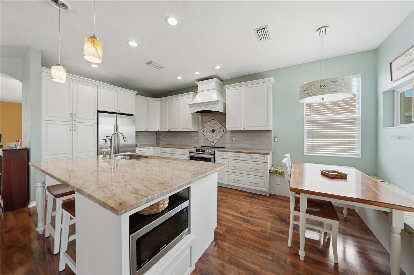 VENTURA VILLAGE - Residential