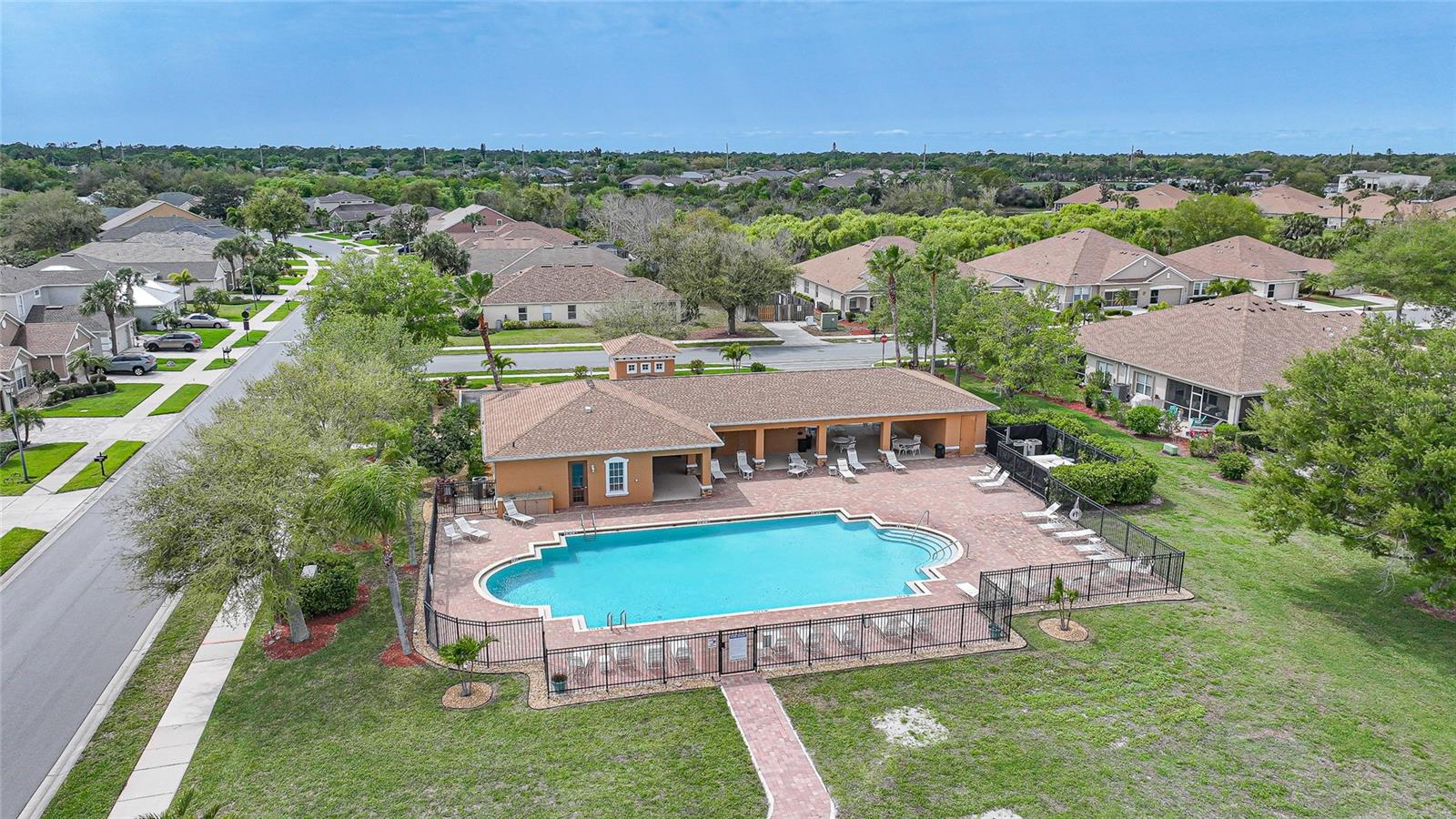 VENTURA VILLAGE - Residential