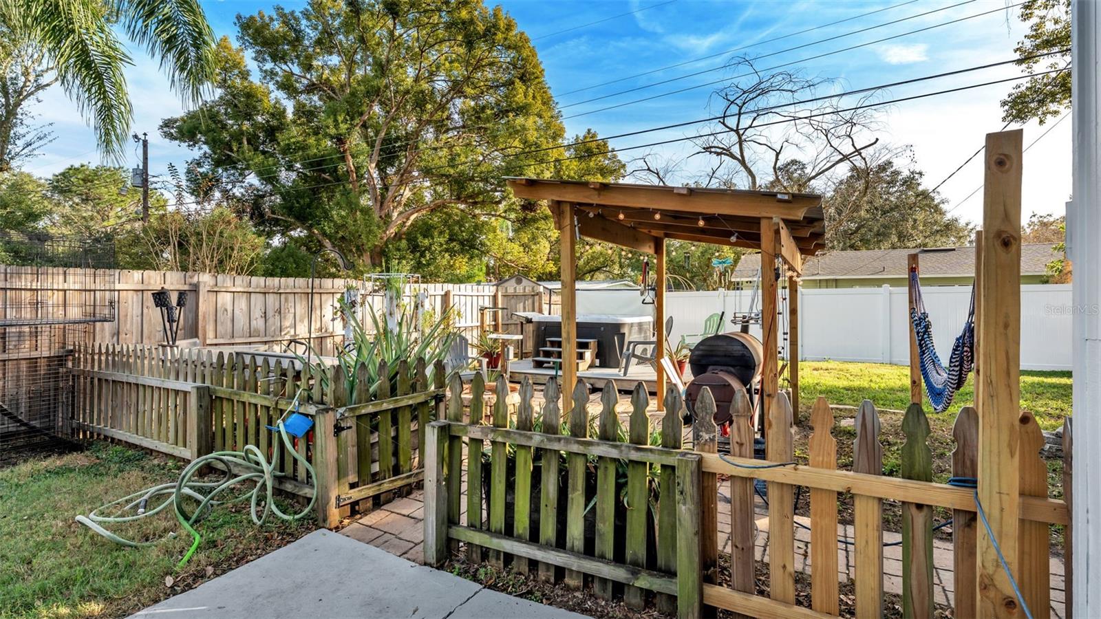 INTERLACHEN HEIGHTS - Residential