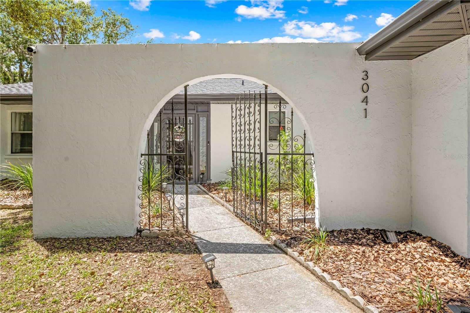 3041 WATERFALL DRIVE