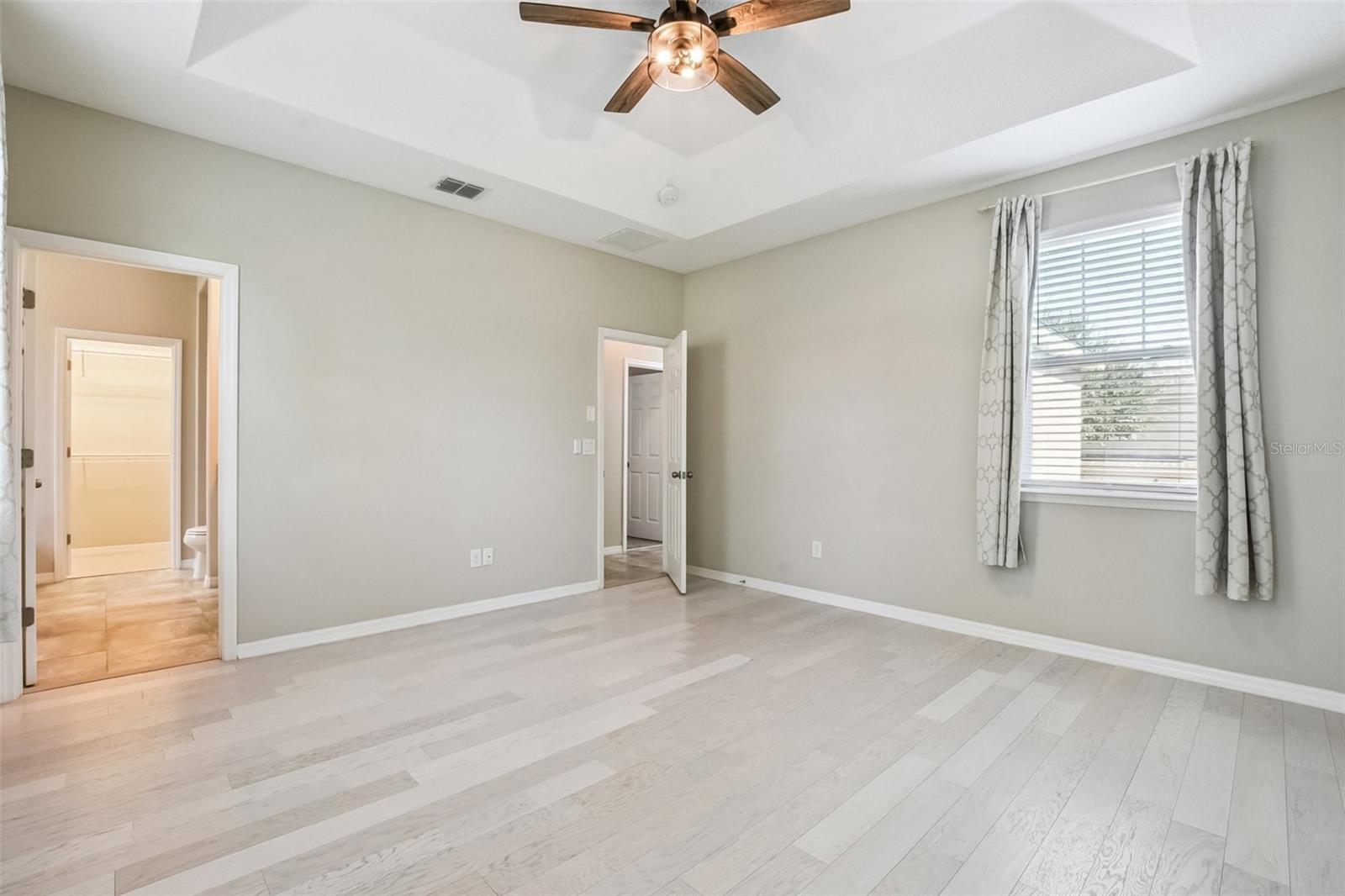 SPRING LAKE RESERVE - Residential Lease