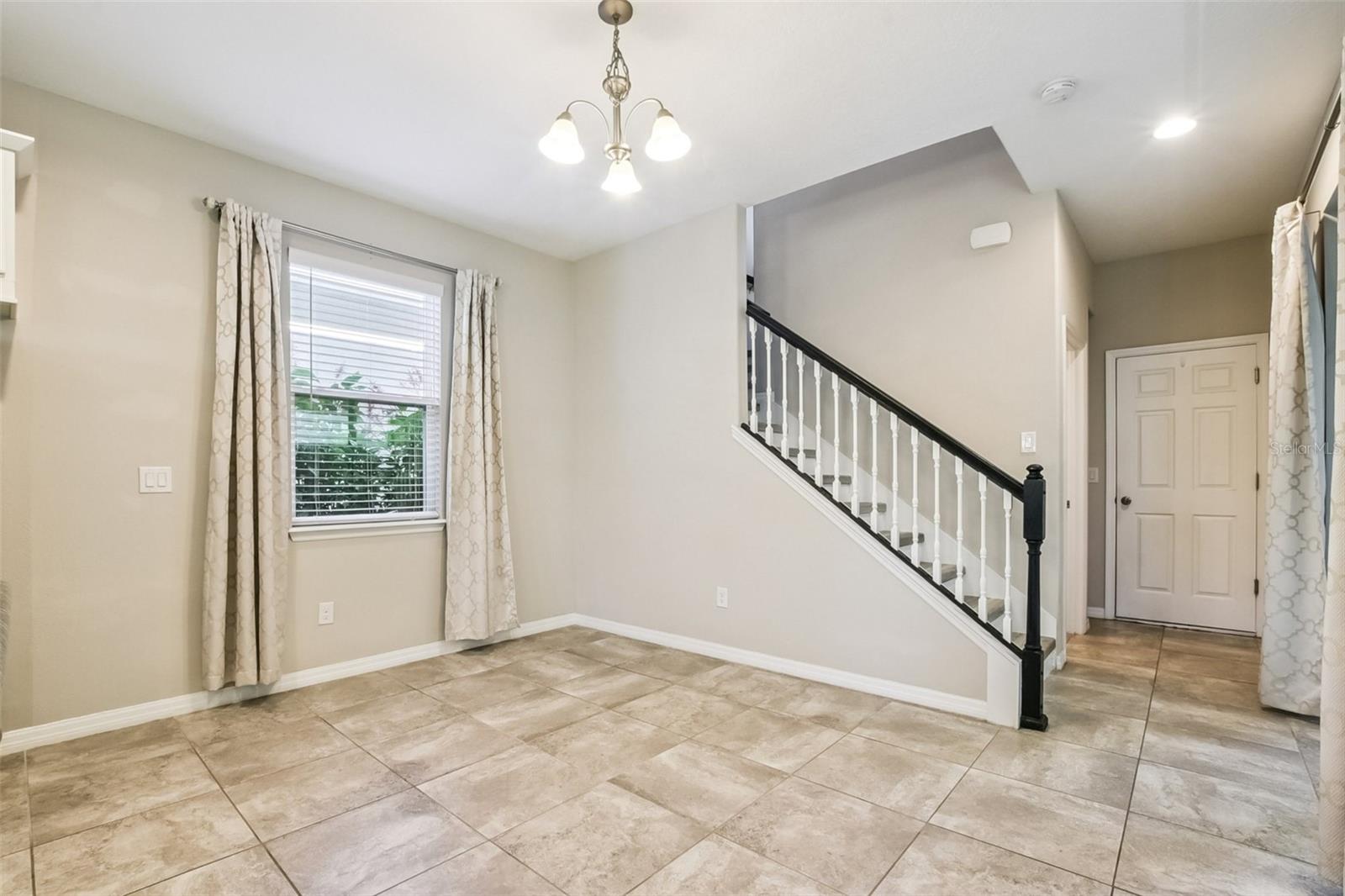 SPRING LAKE RESERVE - Residential Lease