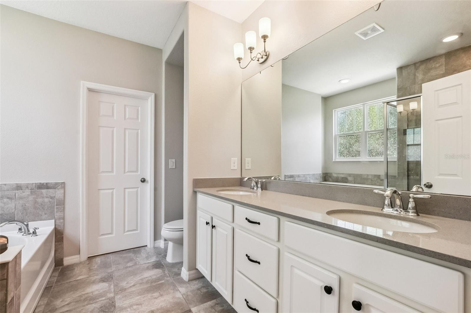 SPRING LAKE RESERVE - Residential Lease