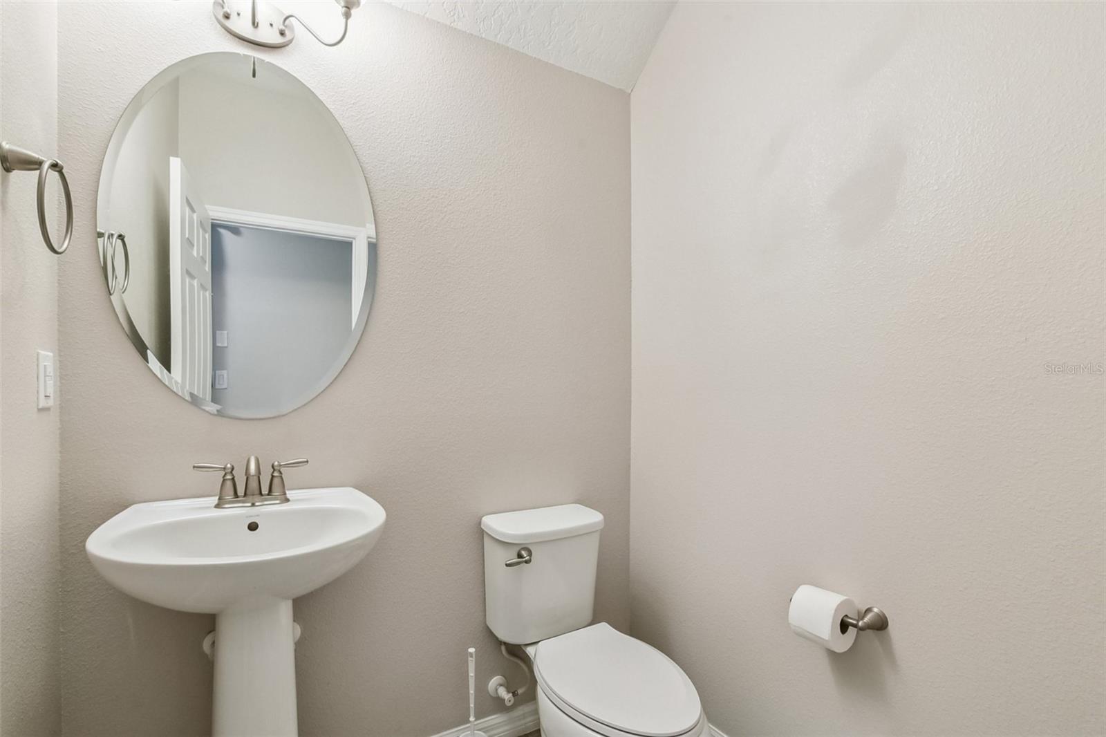 SPRING LAKE RESERVE - Residential Lease