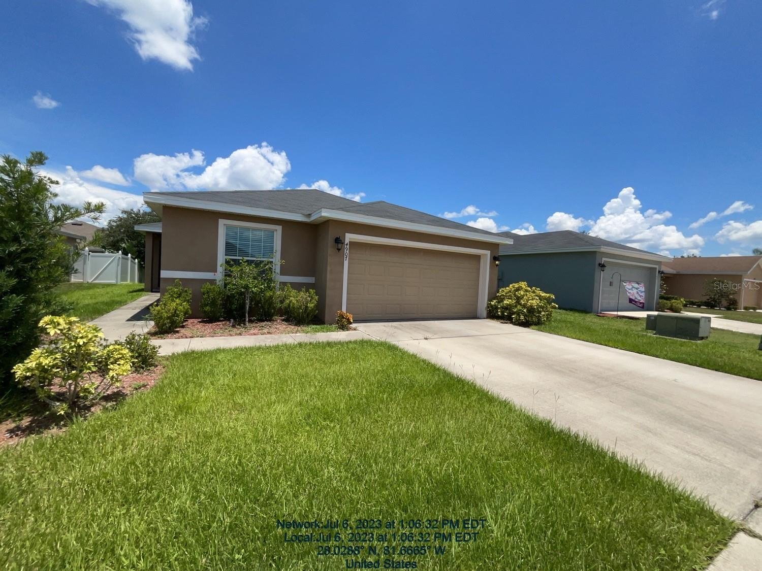 Welcome to your new home at 4907 Summerfield Circle Winter Haven, FL 33881!
Walk into this 3 bed 2 bath charming home and the first thing you'll notice is the abundance of natural light shining into the kitchen-to-family room combo. The kitchen offers ease & accessibility with all the major appliances including a dishwasher. The master suite is a dream come true with all the storage space and ample room for all your furniture. Carpet in a bedrooms creates a cozy space for you to unwind. With a 2 car garage this home has everything your looking for! Located within minutes of US-27 giving you quick and easy access to popular attractions, shopping and dining!
Come tour your new home today!
