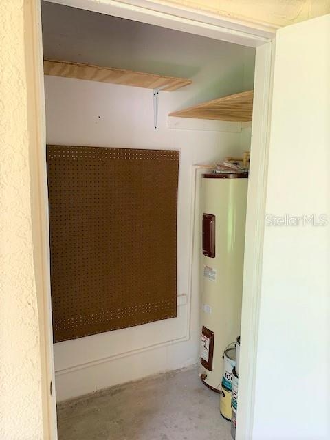 CARROLLWOOD KEY - Residential Lease