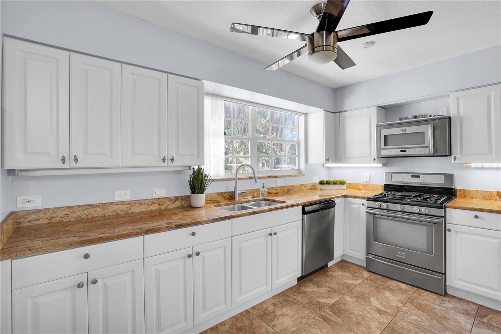 RIVERSIDE HEIGHTS - Residential