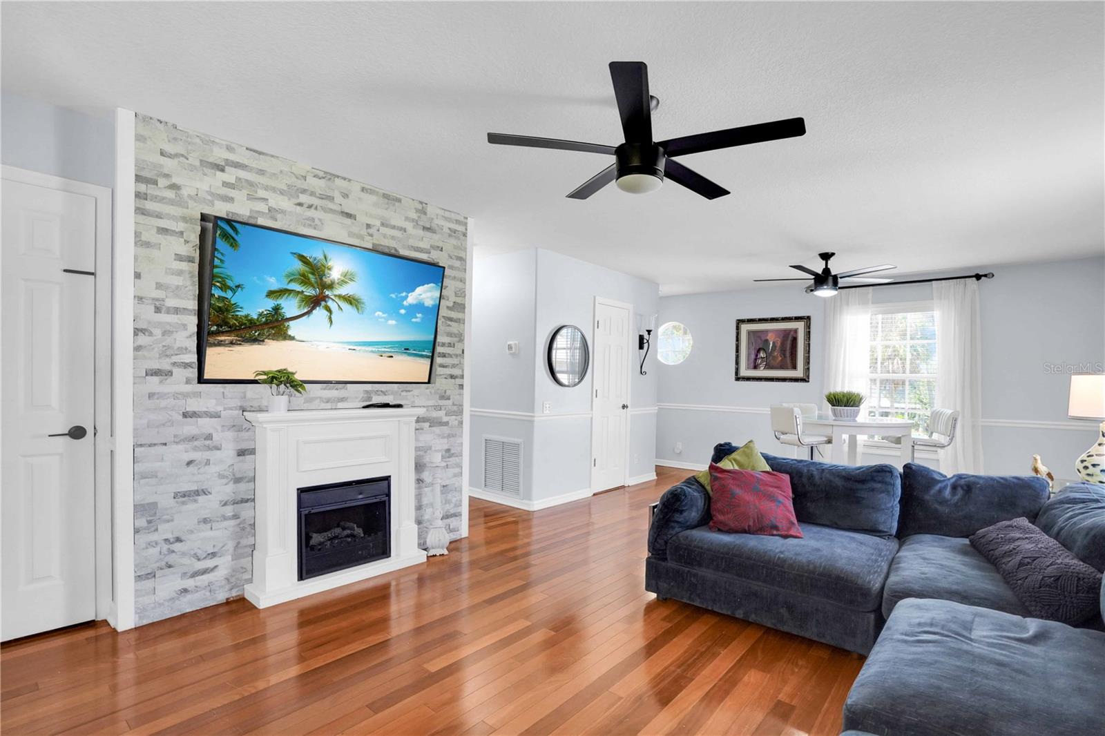 RIVERSIDE HEIGHTS - Residential