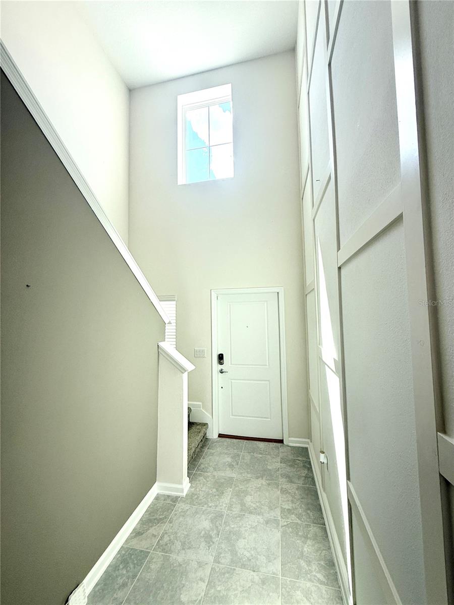 2743 RUNNERS CIRCLE