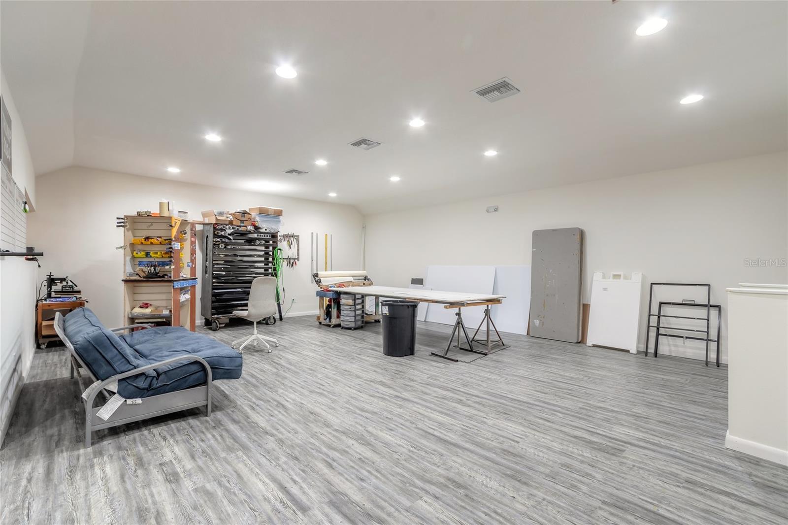 MASON & CARSWELLS HOLLY HILL - Commercial Sale