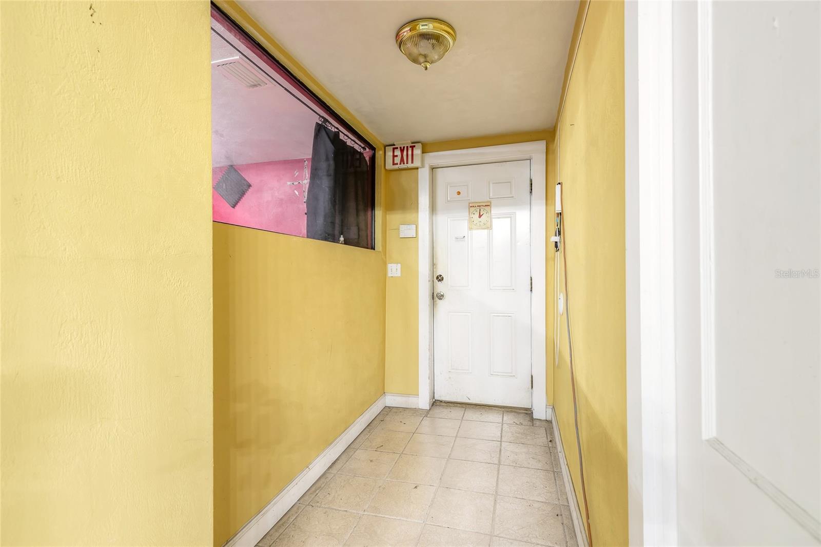 MASON & CARSWELLS HOLLY HILL - Commercial Sale