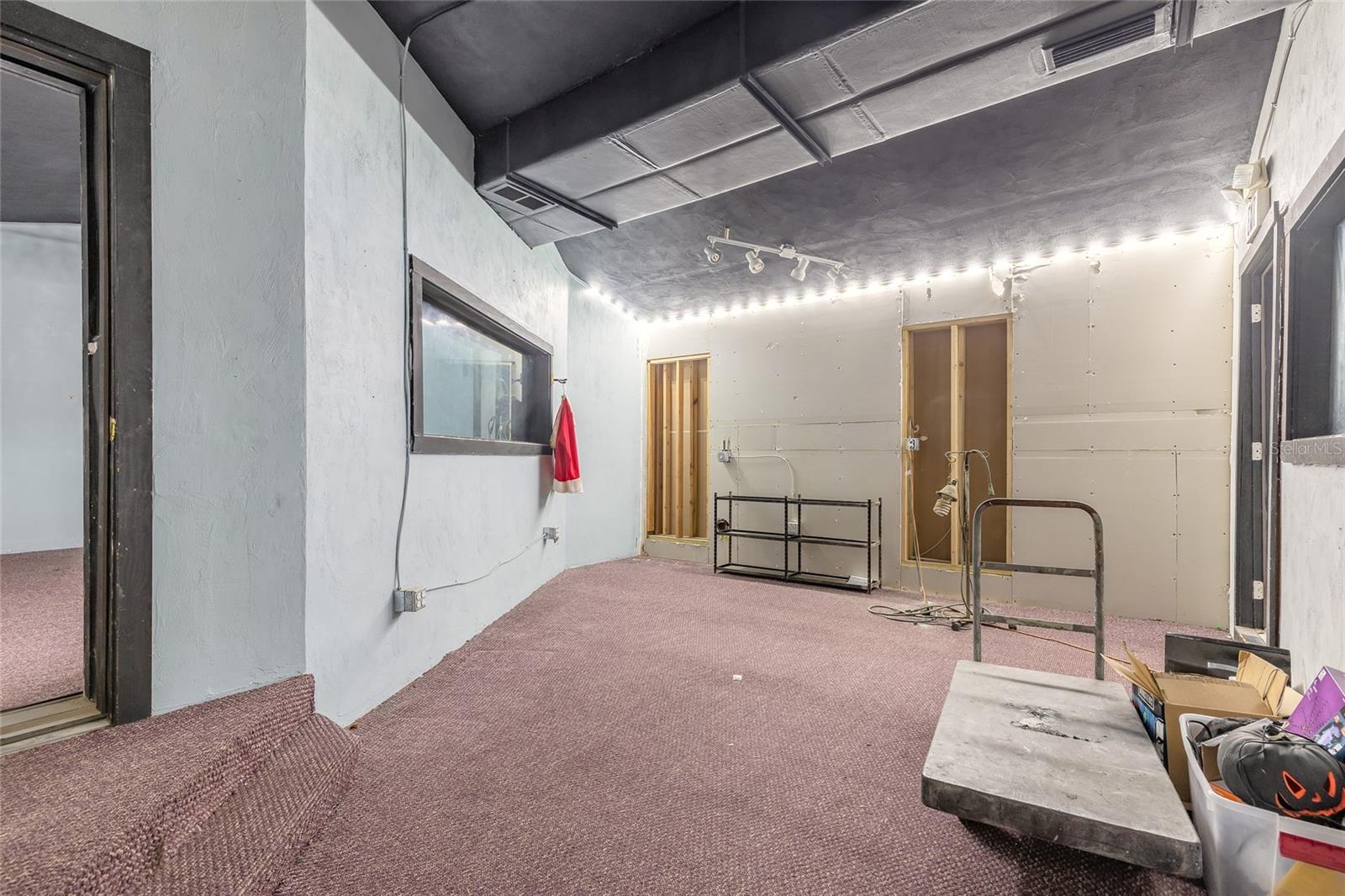 MASON & CARSWELLS HOLLY HILL - Commercial Sale