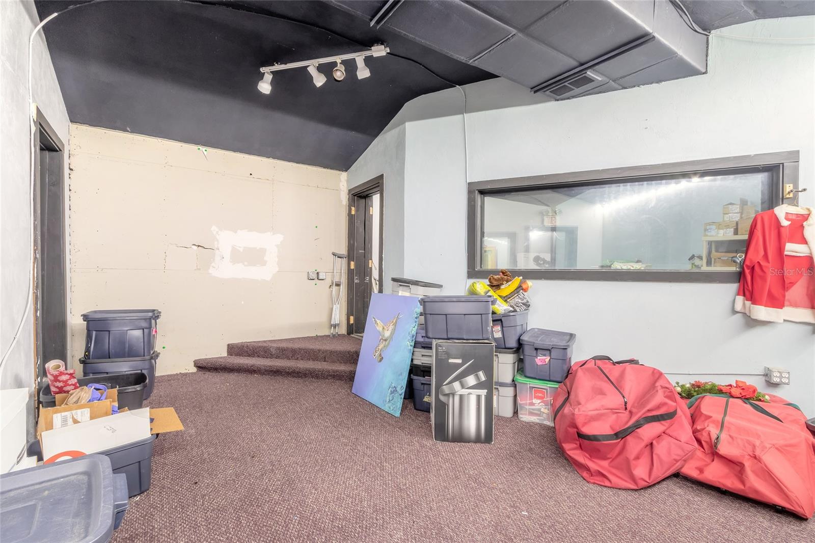 MASON & CARSWELLS HOLLY HILL - Commercial Sale