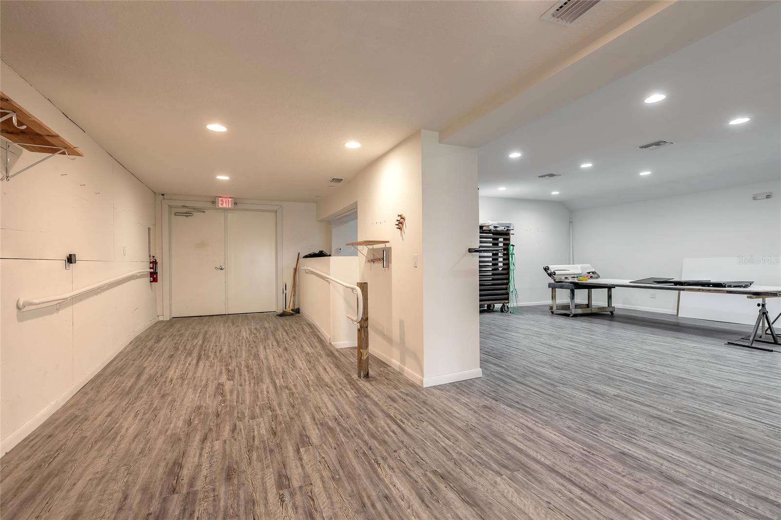 MASON & CARSWELLS HOLLY HILL - Commercial Sale