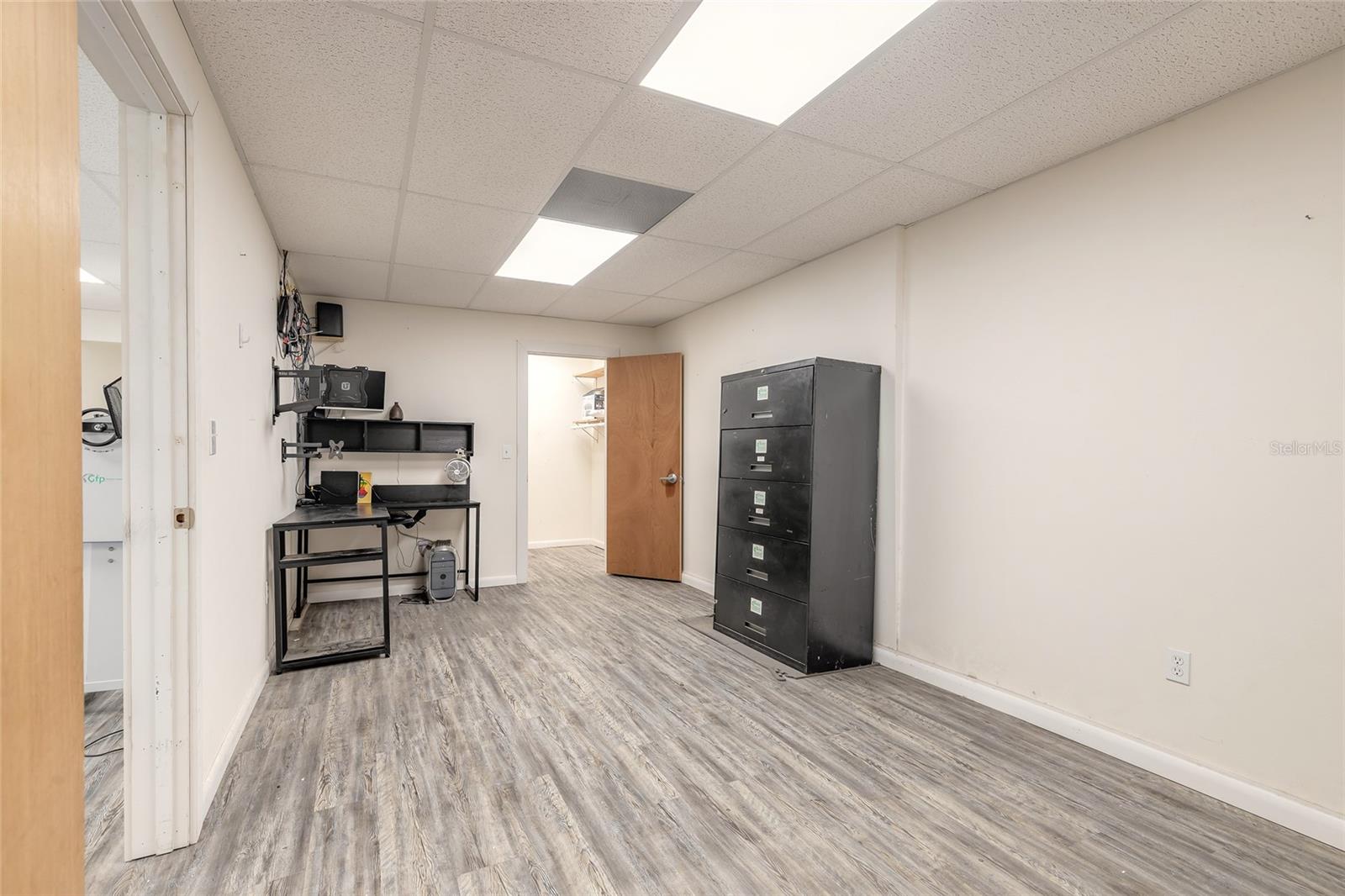 MASON & CARSWELLS HOLLY HILL - Commercial Sale