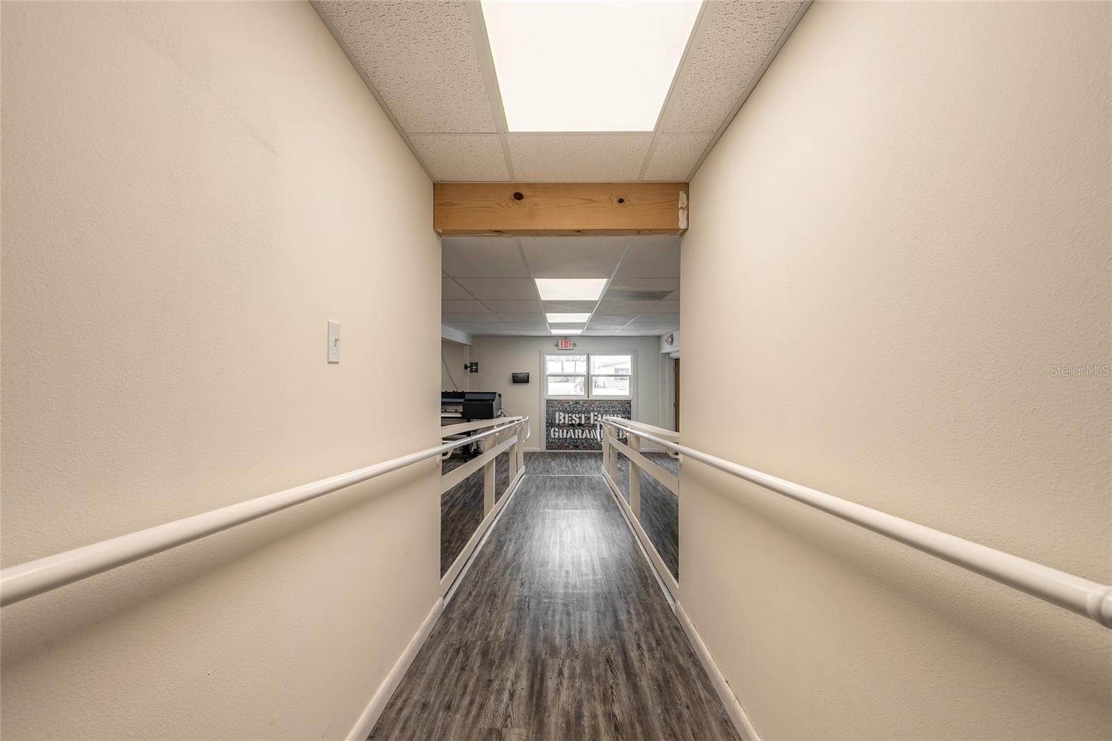 MASON & CARSWELLS HOLLY HILL - Commercial Sale