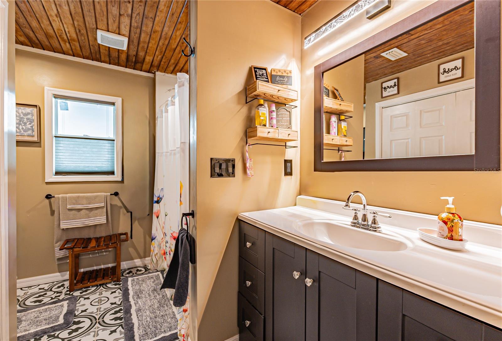 ZEPHYRHILLS COLONY CO - Residential