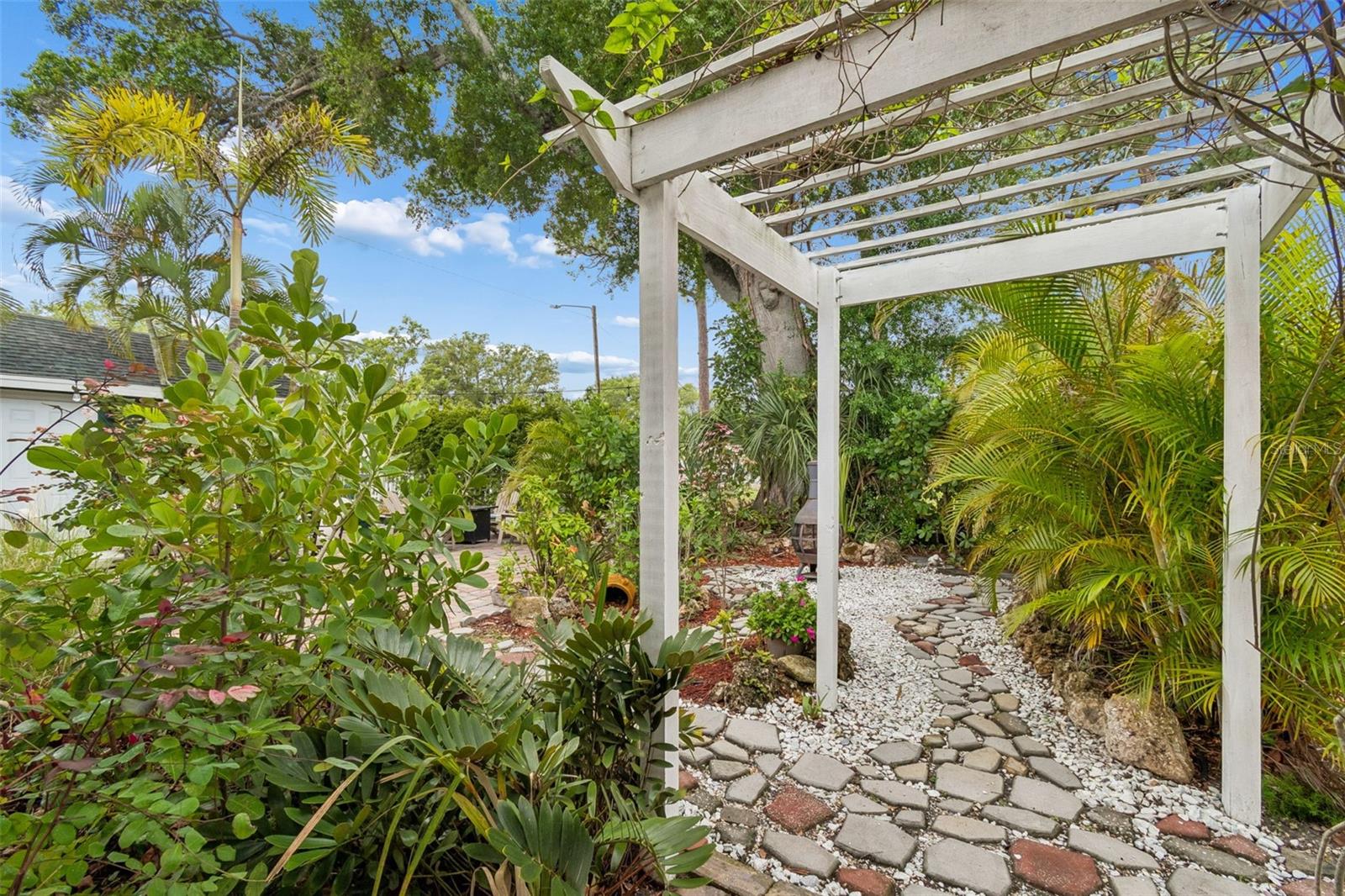 RIO VISTA - Residential