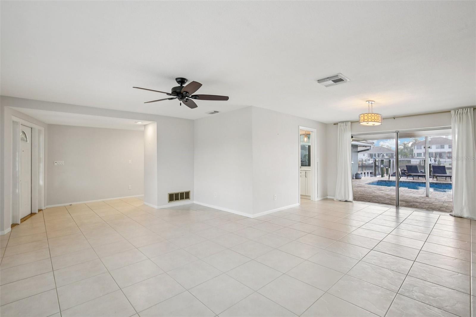 PASADENA GOLF CLUB ESTATES SEC 5 - Residential