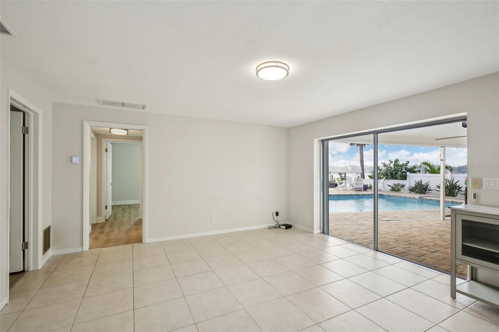 PASADENA GOLF CLUB ESTATES SEC 5 - Residential