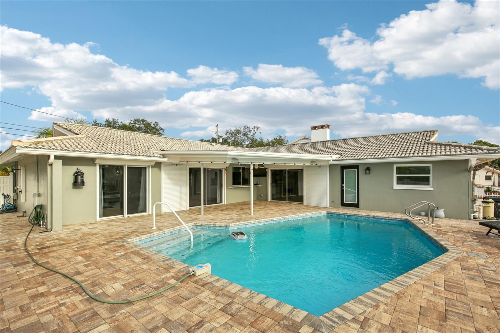 PASADENA GOLF CLUB ESTATES SEC 5 - Residential