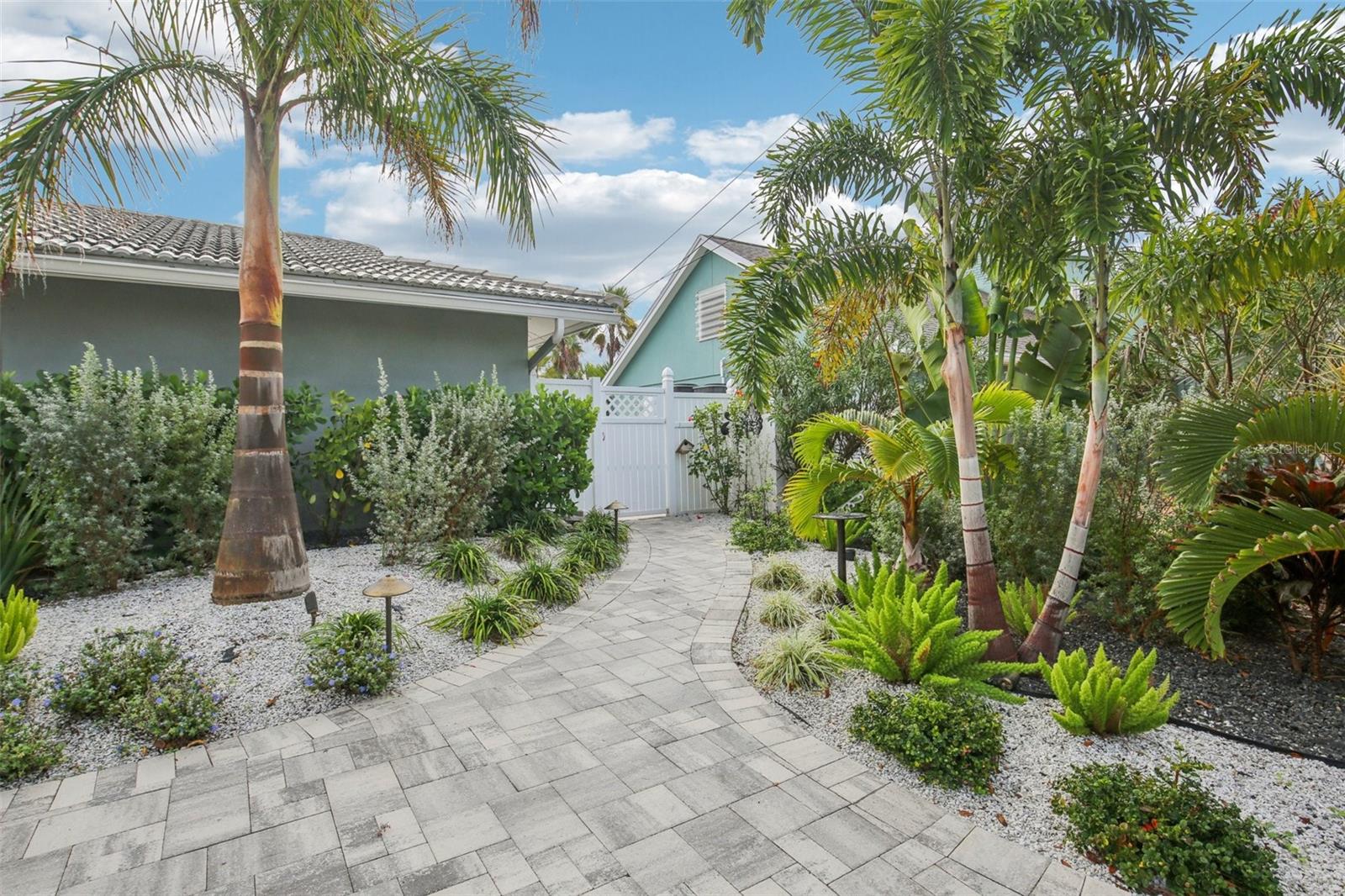 PASADENA GOLF CLUB ESTATES SEC 5 - Residential