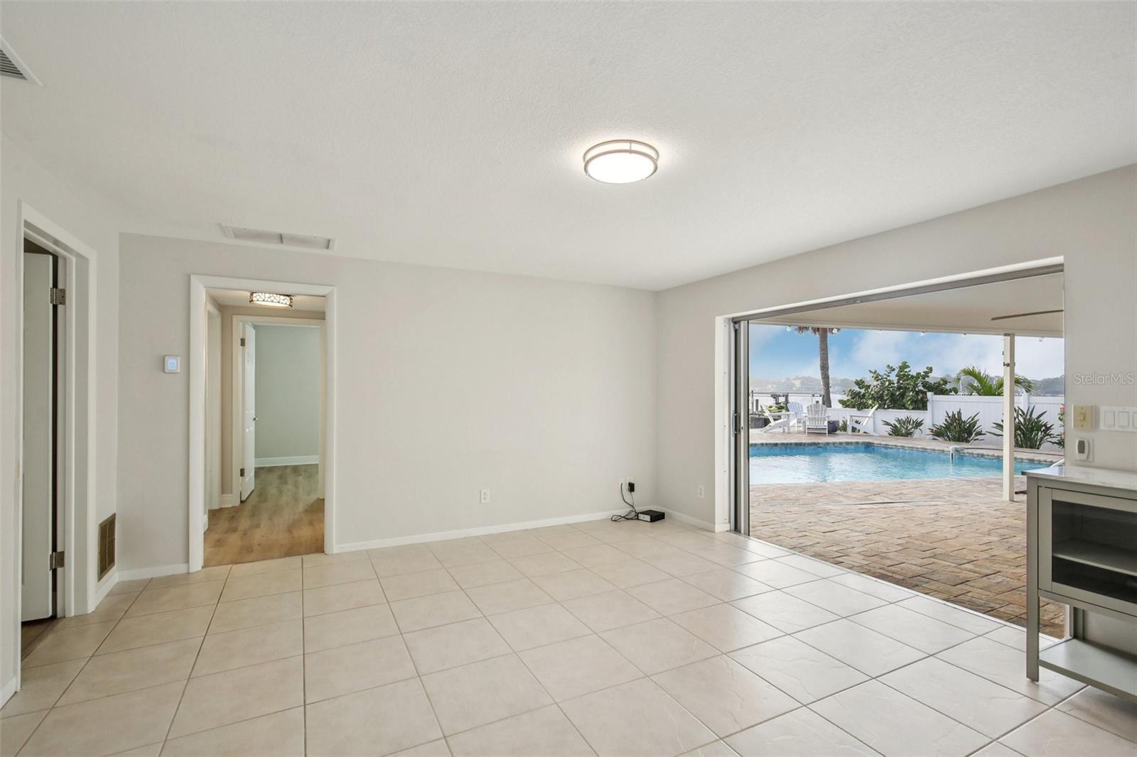 PASADENA GOLF CLUB ESTATES SEC 5 - Residential