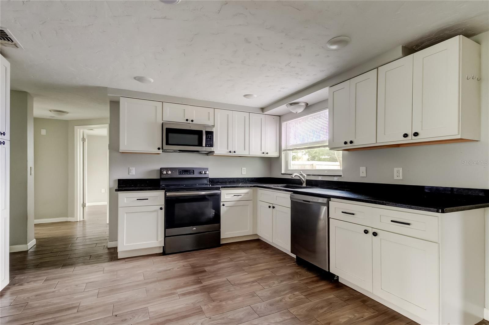 EMBASSY HILLS - Residential