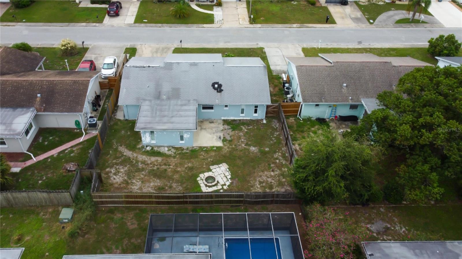 EMBASSY HILLS - Residential