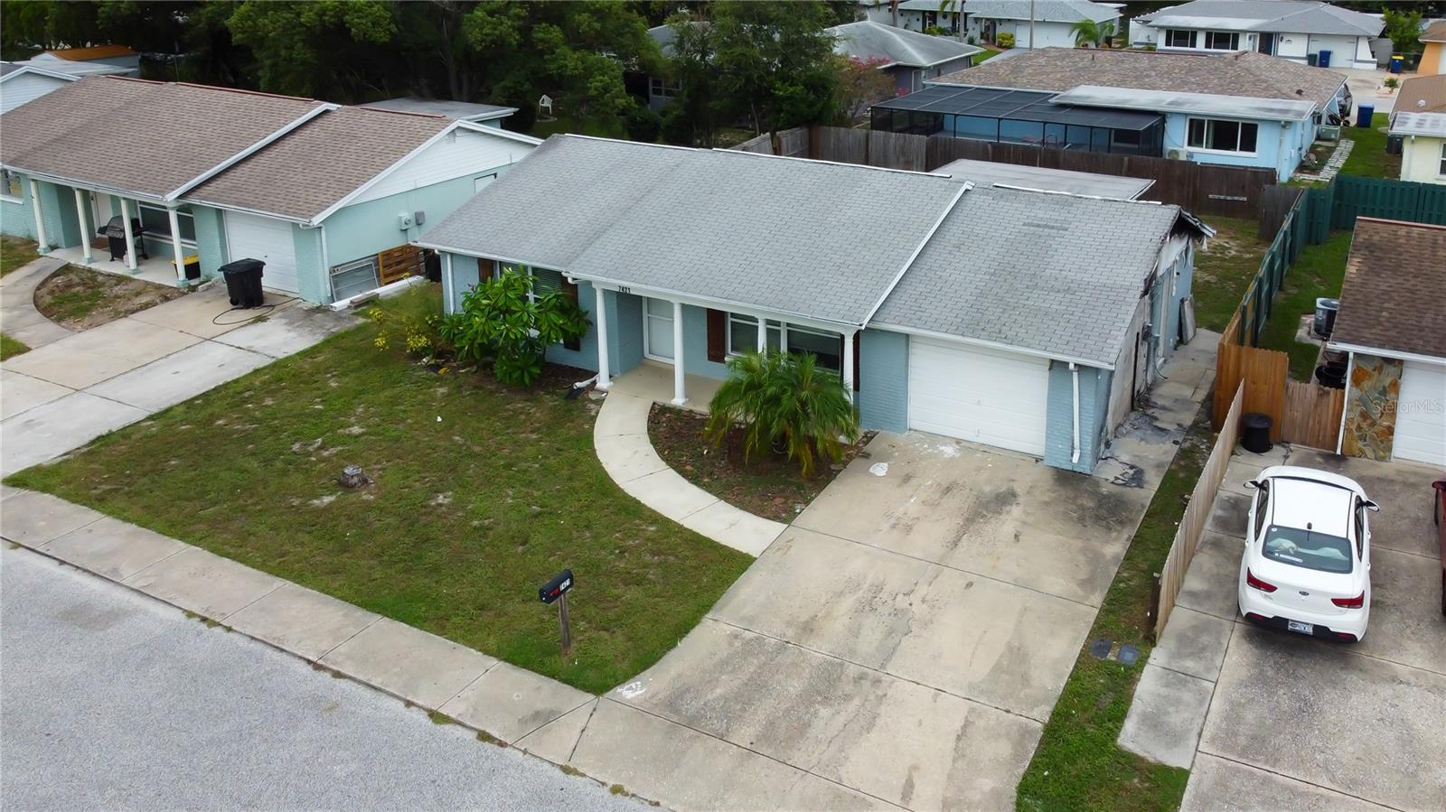 EMBASSY HILLS - Residential