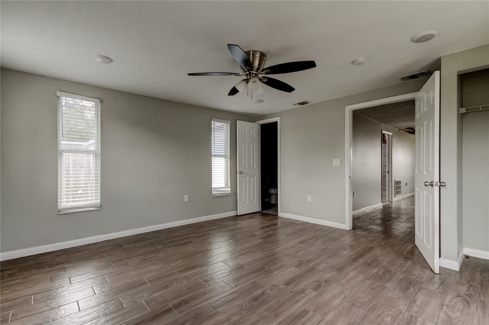 EMBASSY HILLS - Residential