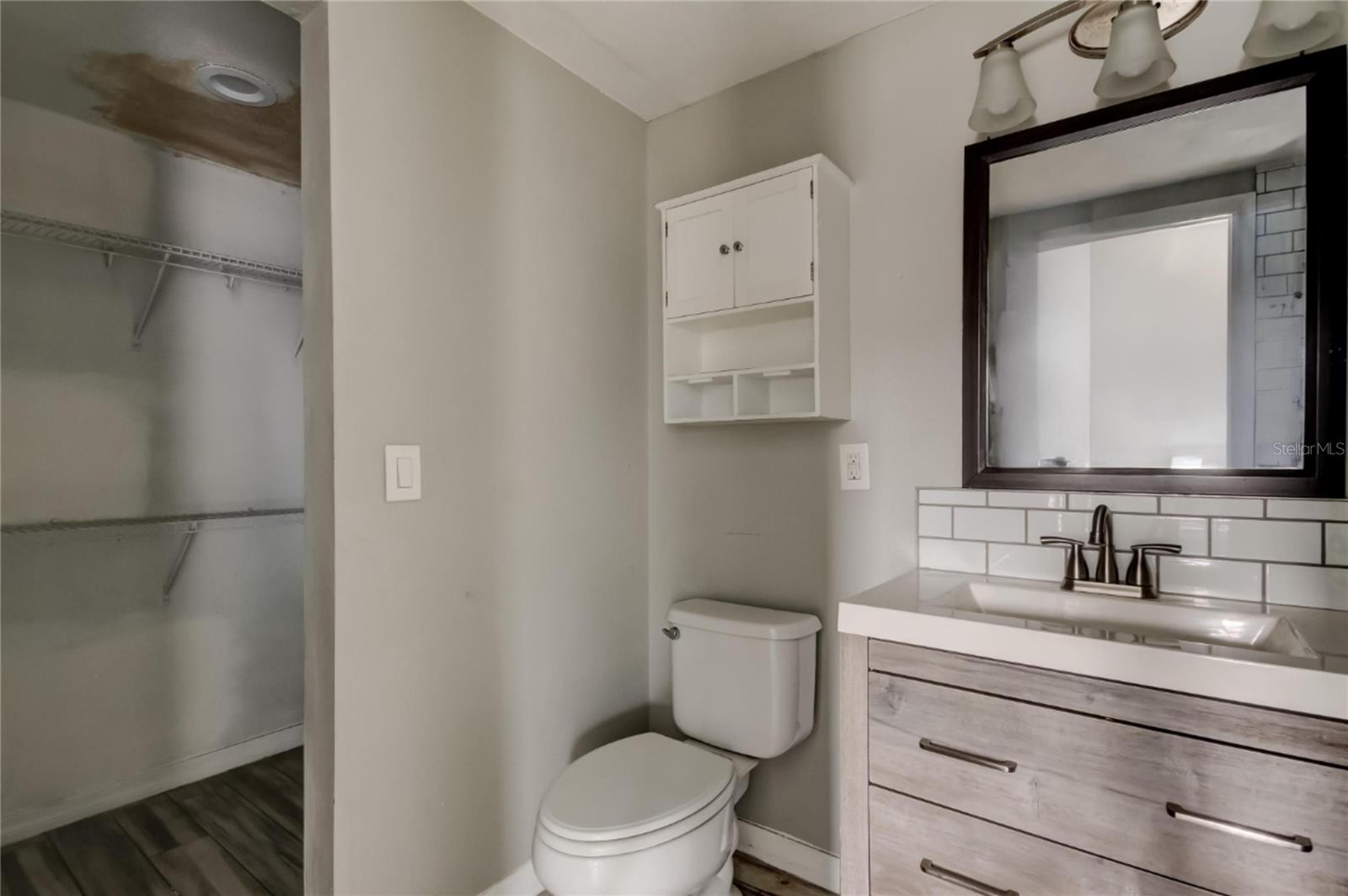 EMBASSY HILLS - Residential