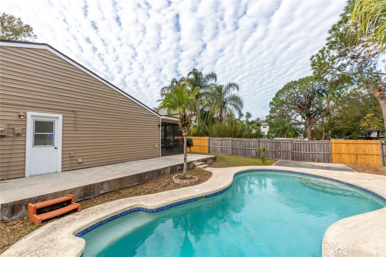 102 SHOREVIEW LANE