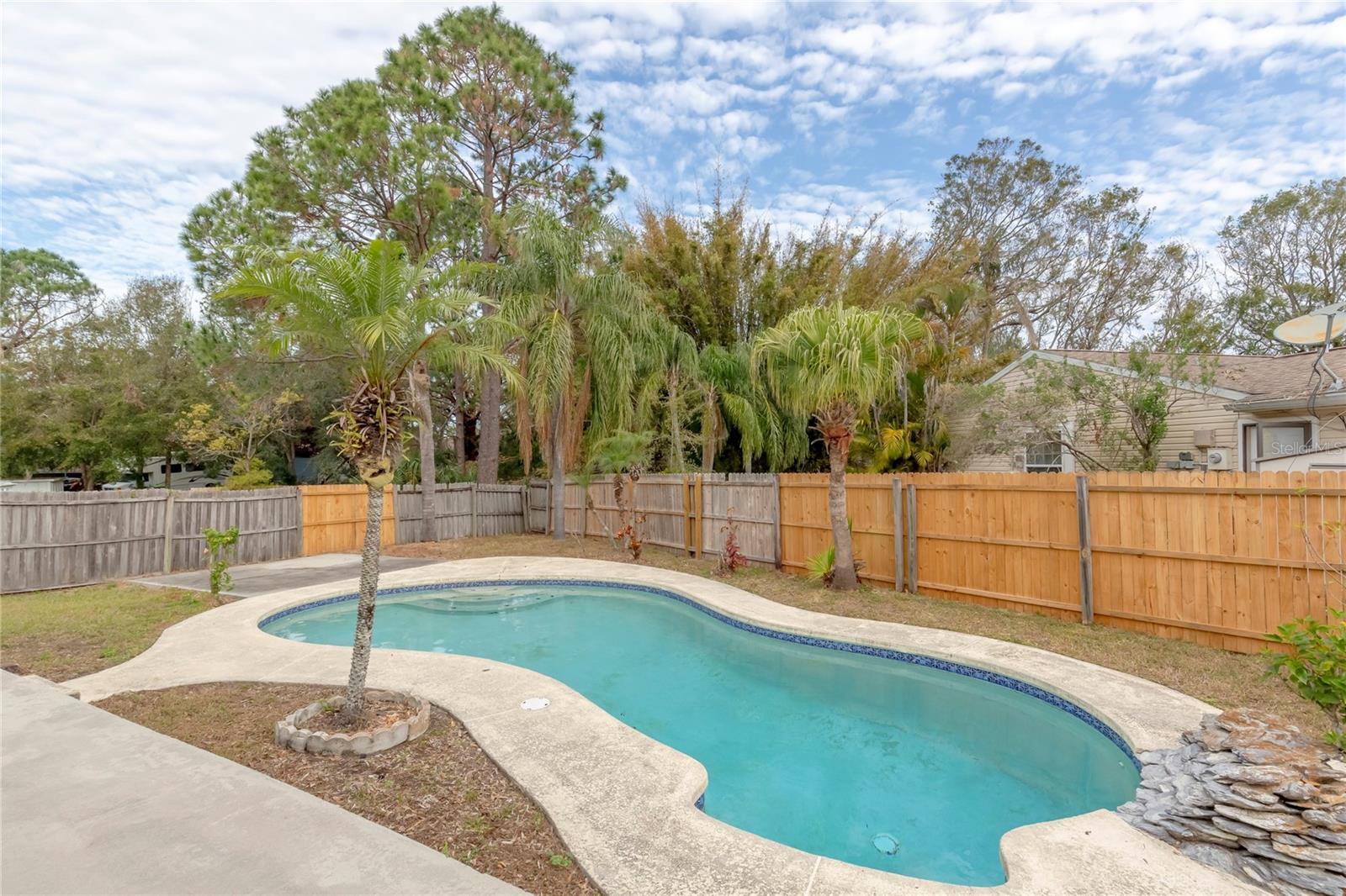 102 SHOREVIEW LANE