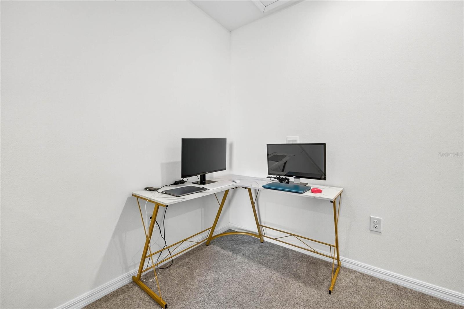 MANGROVE POINT PH 1 - Residential