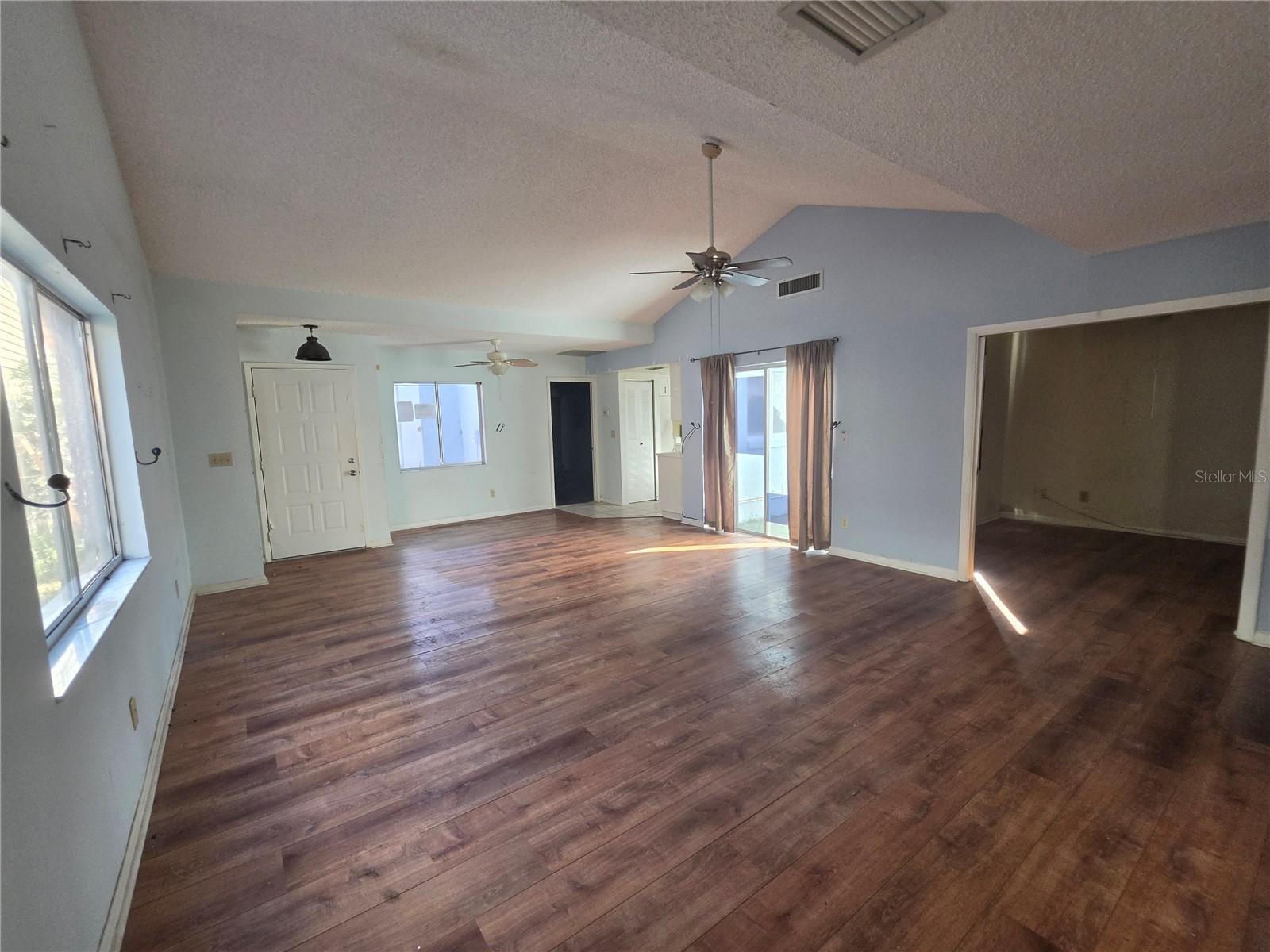 395 SAN JOSE DR