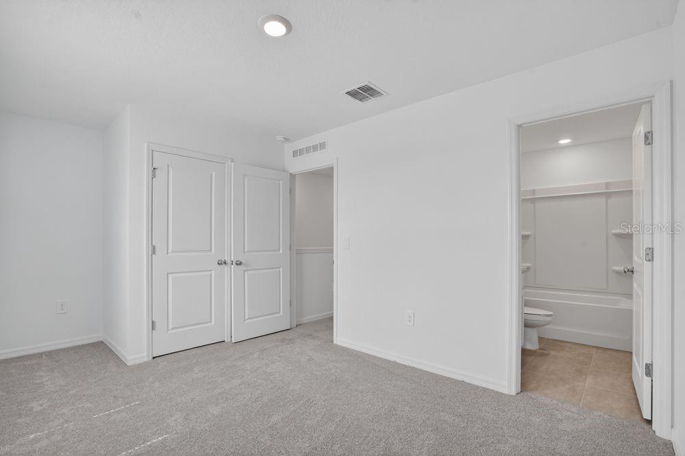 THE TOWNS AT FIRETHORN - Residential