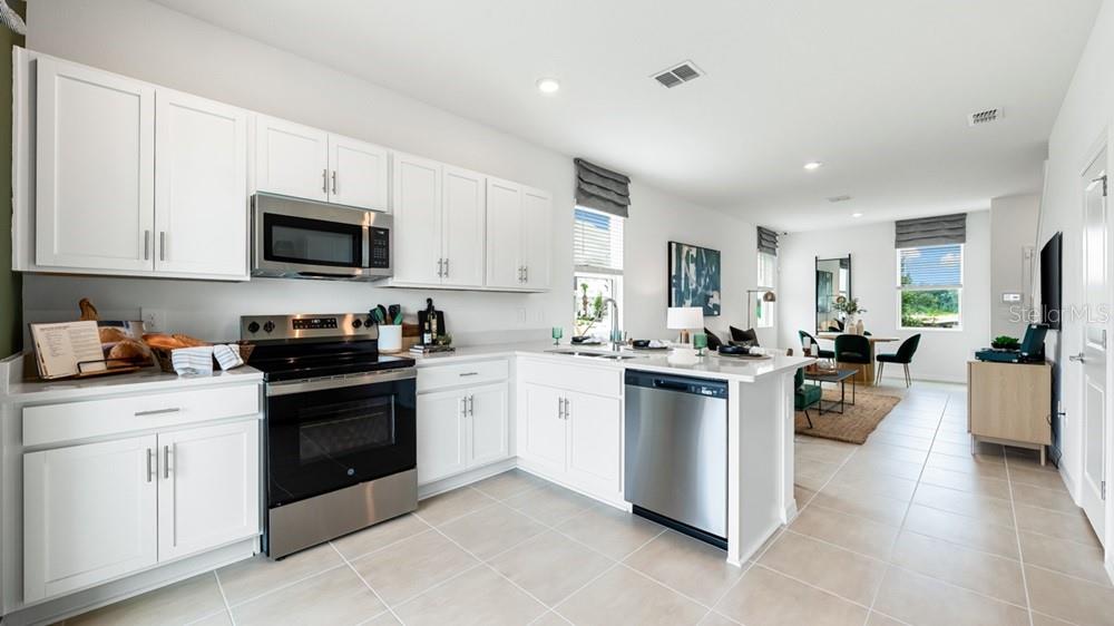 THE TOWNS AT FIRETHORN - Residential