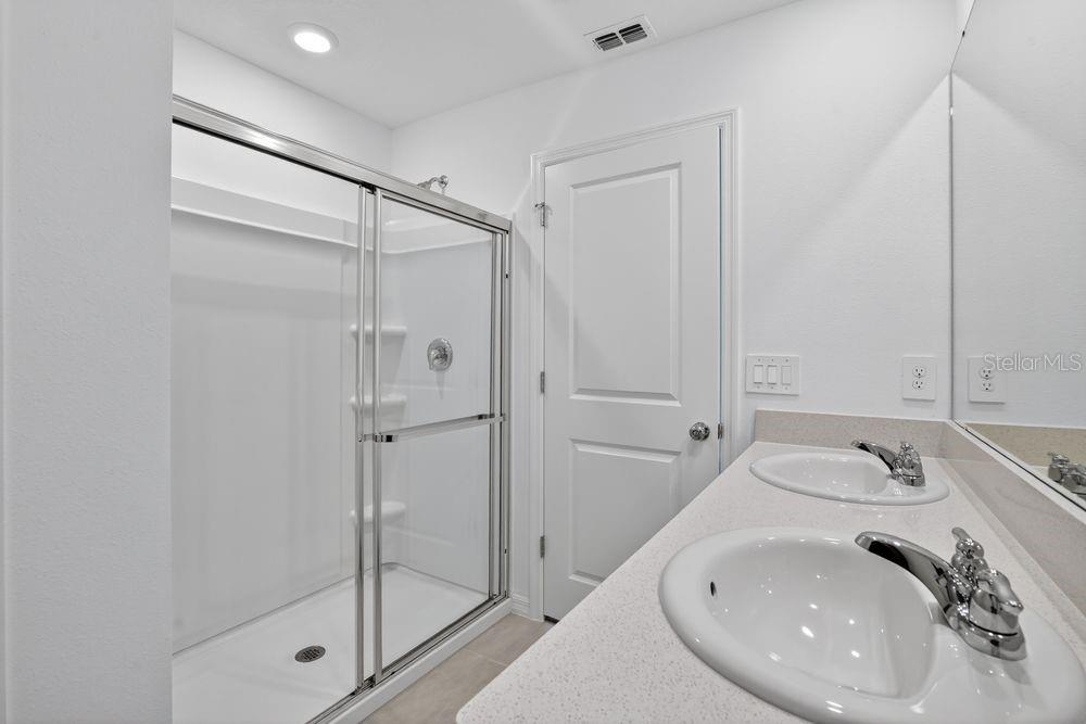 THE TOWNS AT FIRETHORN - Residential