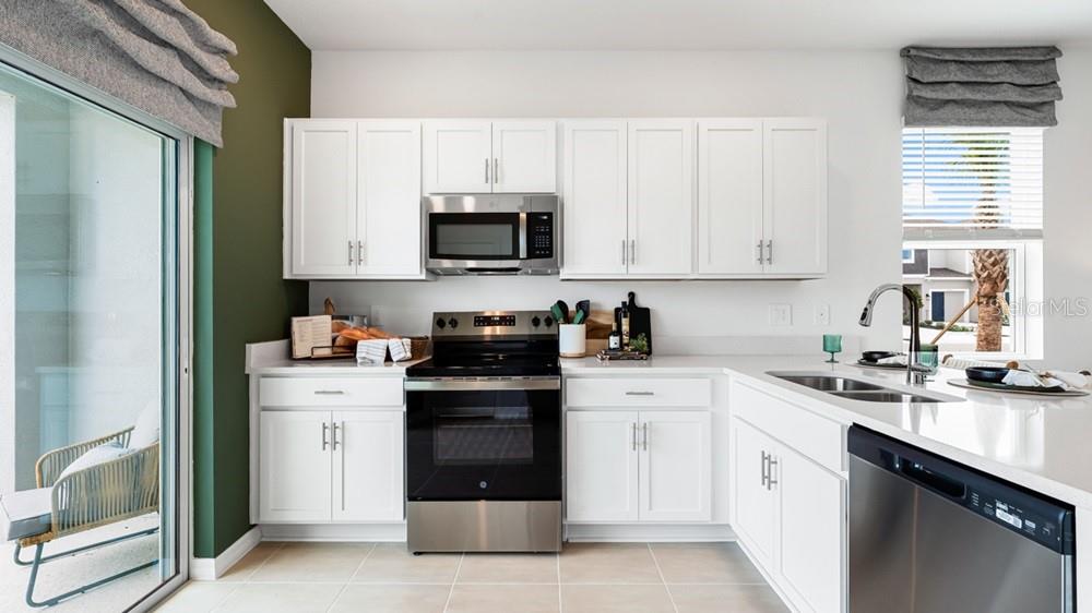 THE TOWNS AT FIRETHORN - Residential