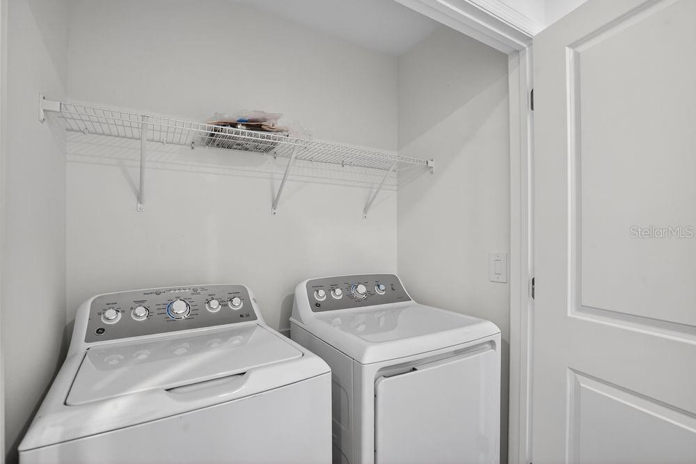 THE TOWNS AT FIRETHORN - Residential