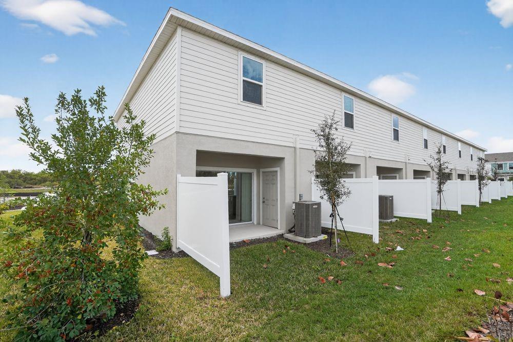 THE TOWNS AT FIRETHORN - Residential