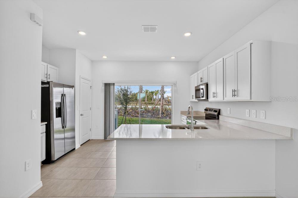 THE TOWNS AT FIRETHORN - Residential