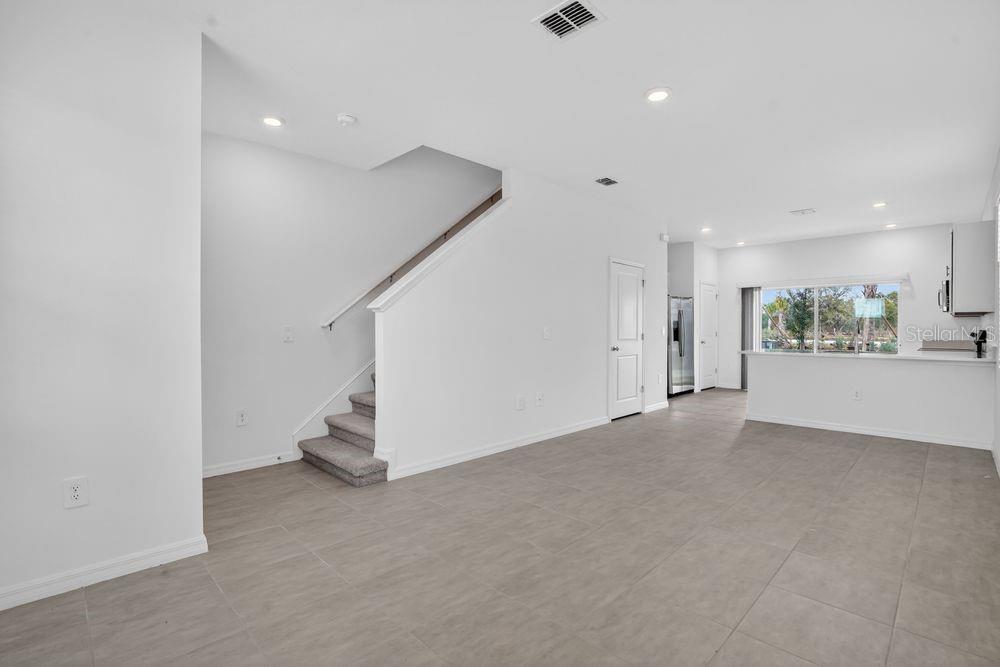 THE TOWNS AT FIRETHORN - Residential