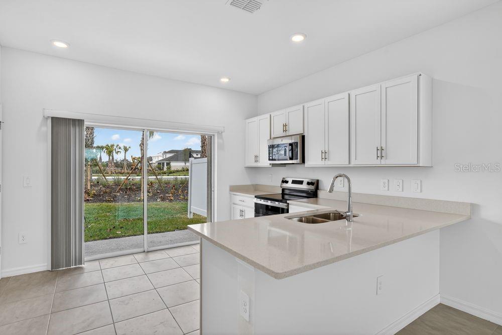 THE TOWNS AT FIRETHORN - Residential