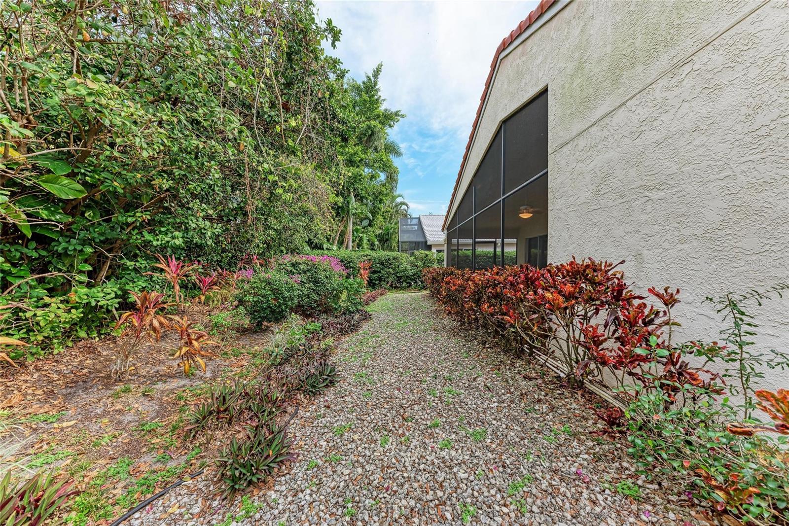 ROSEWOOD AT THE GARDENS - Residential