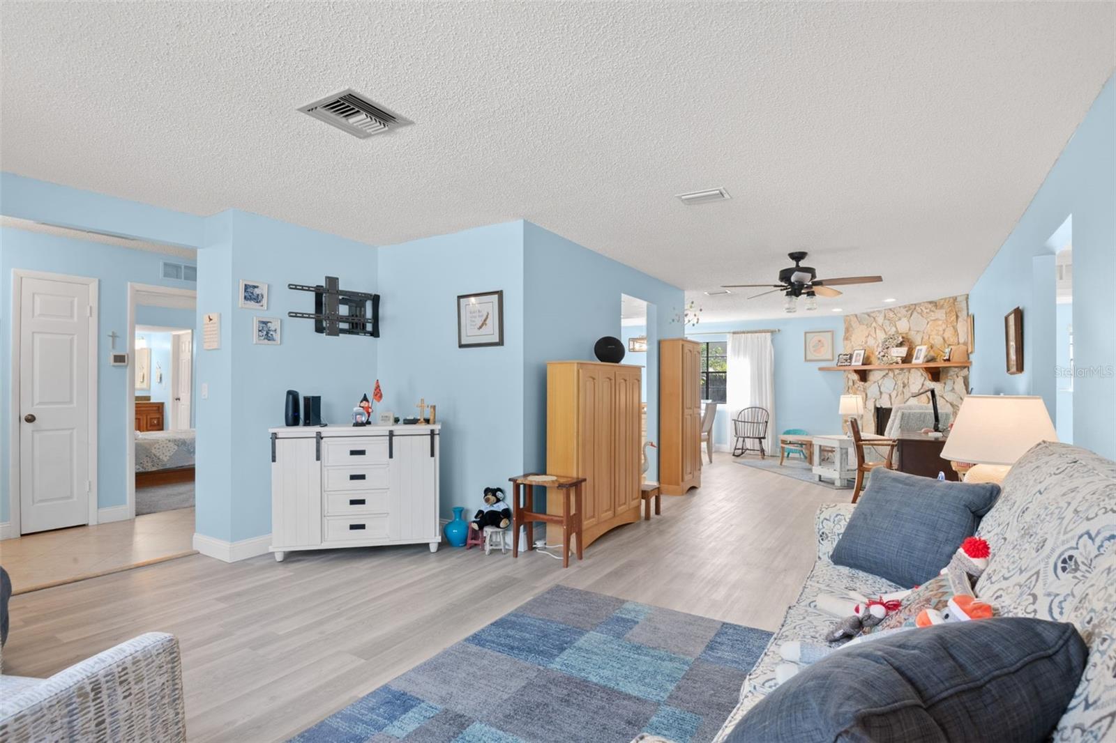 COUNTRY VILLAS-UNIT TWO - Residential