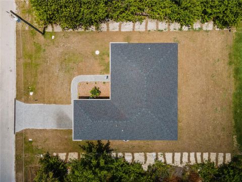 A home in PORT CHARLOTTE