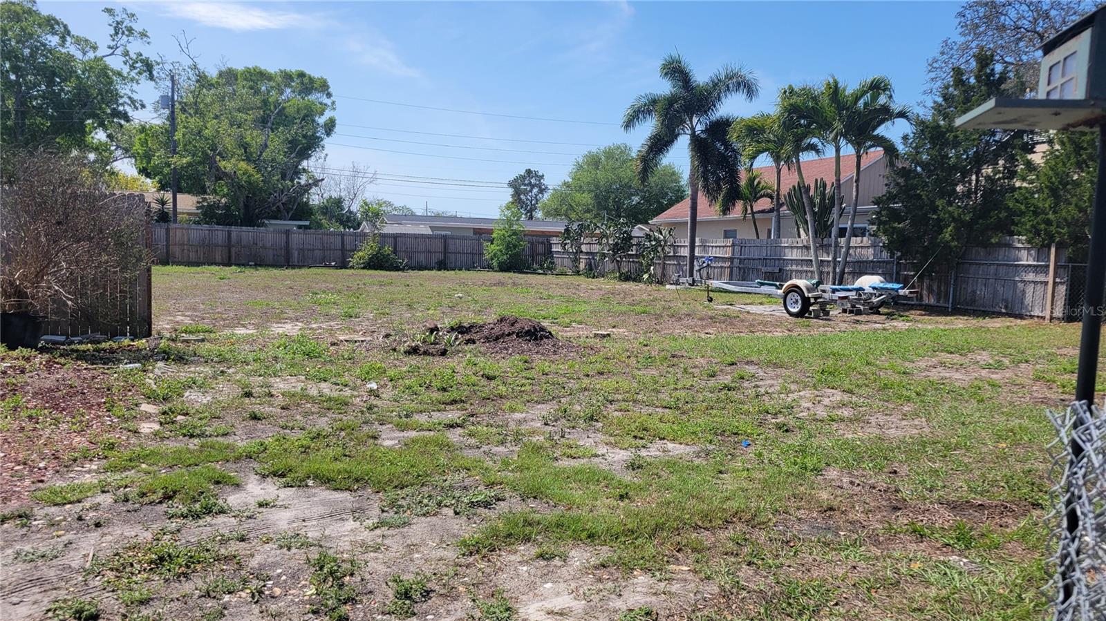 HIGH POINT SUB - Land